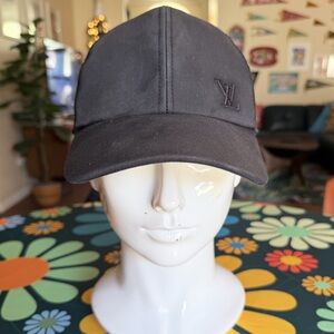 LOUIS VUITTON BASEBALL HAT (MONOGRAM/MESH). Size L